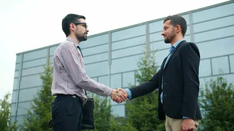 Link Building for SaaS: Turning Partnerships into Persistent Authority