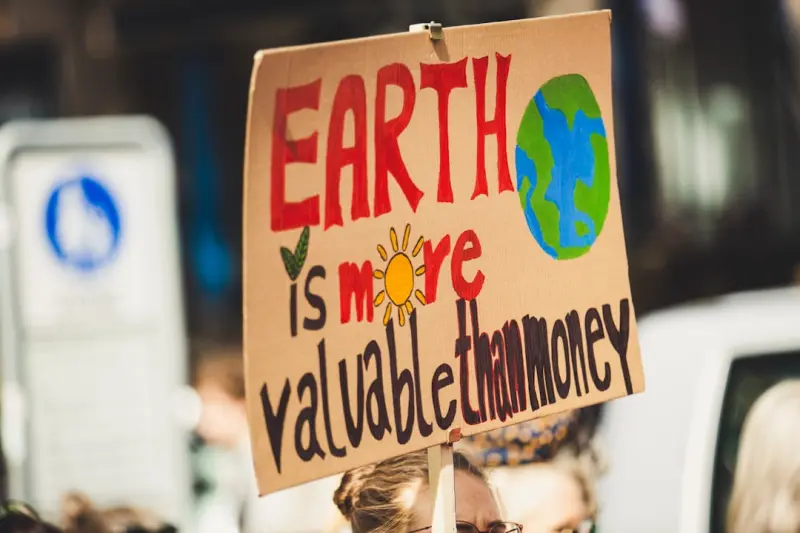 Turning Everyday Advocates into a Sustainable Growth Engine