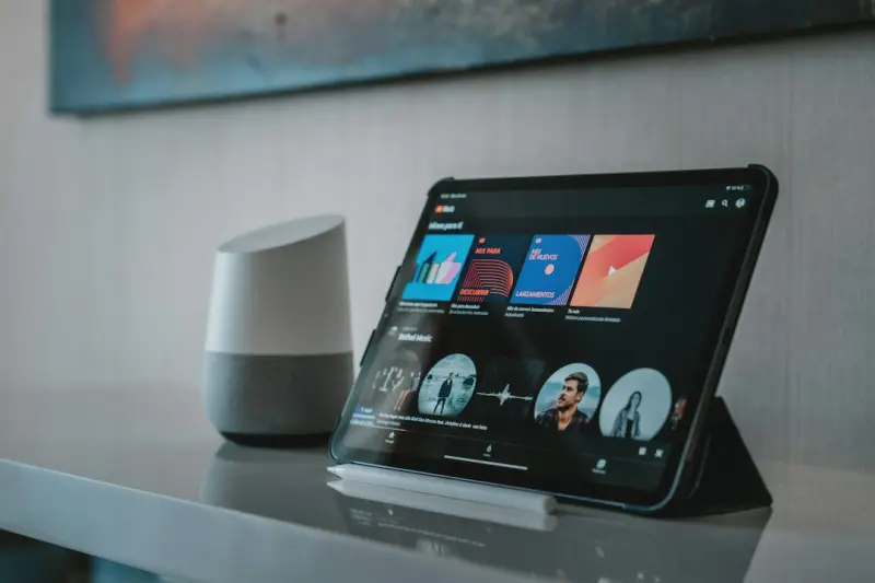 The Voice Search Playbook for B2B SaaS - Domain Authority