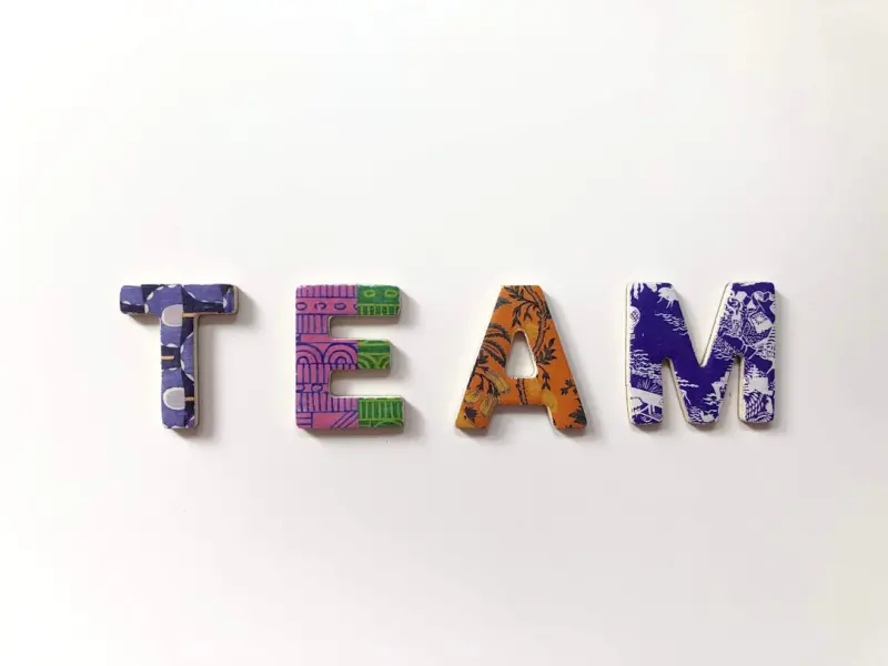 Employee Advocacy: How SaaS Teams Can Become Social Media Superstars