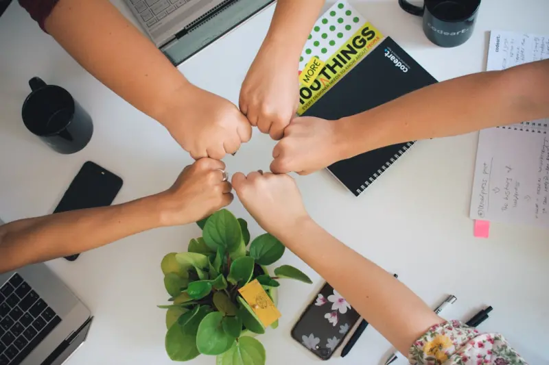 Turning Your Team into a Social Powerhouse: The Rise of Employee Advocacy Turning Your Team into a Social Powerhouse: The Rise of Employee Advocacy